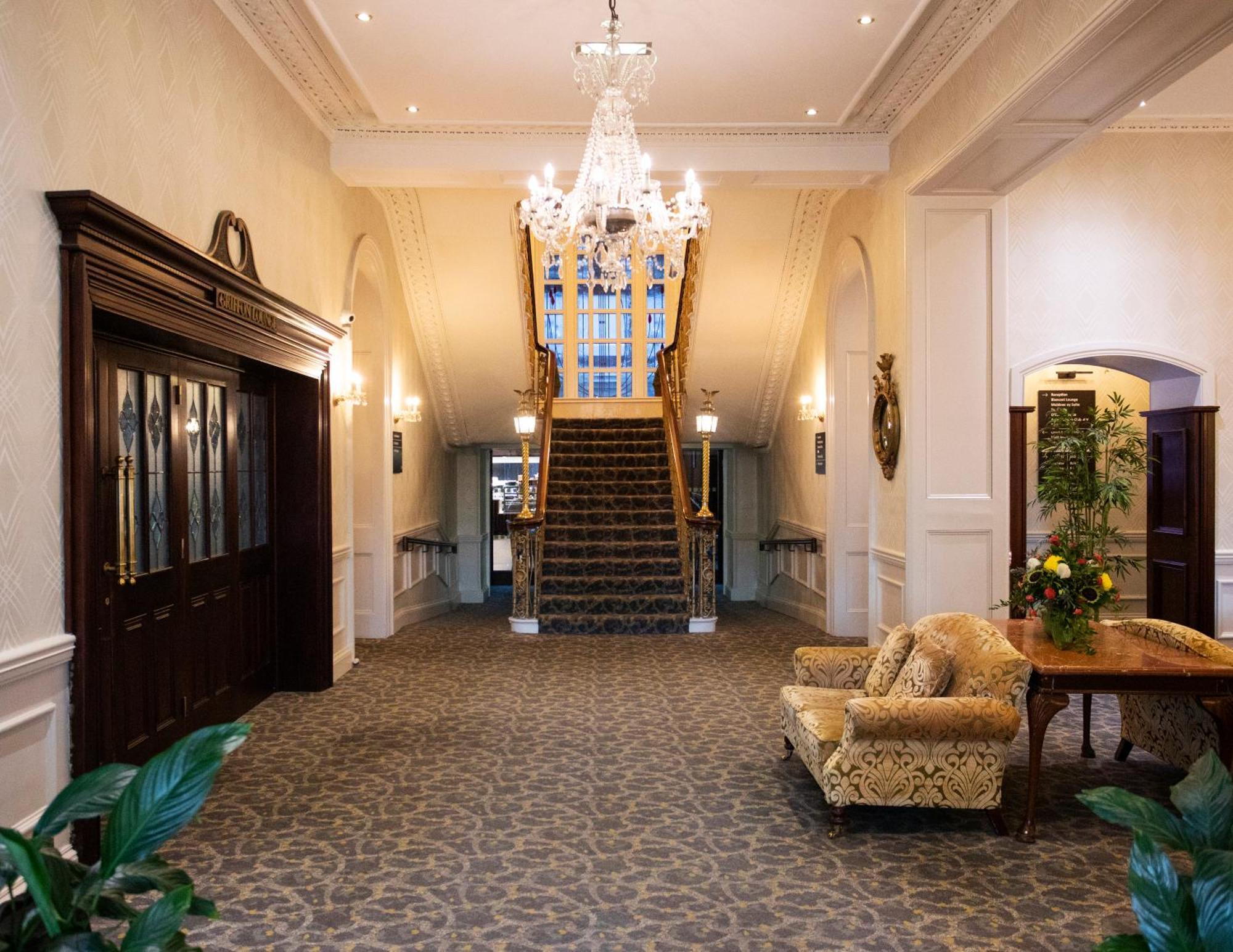 Grand Hotel Malahide Ngoại thất bức ảnh