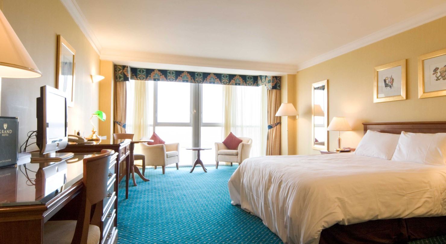 Grand Hotel Malahide Ngoại thất bức ảnh