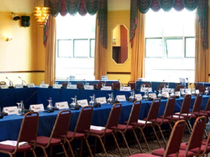 Grand Hotel Malahide Ngoại thất bức ảnh