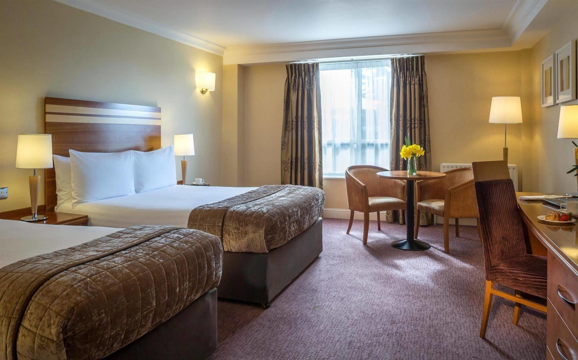 Grand Hotel Malahide Ngoại thất bức ảnh